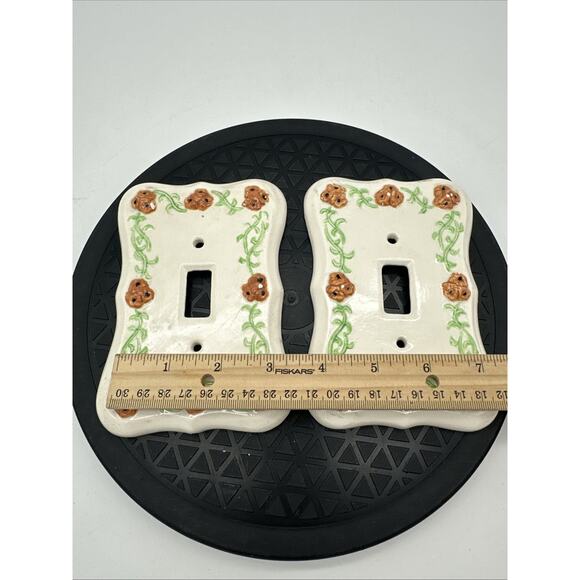 Lot Of 2 Vintage 67’ Ceramic Light Switch Covers Floral Design - Picture 5 of 8